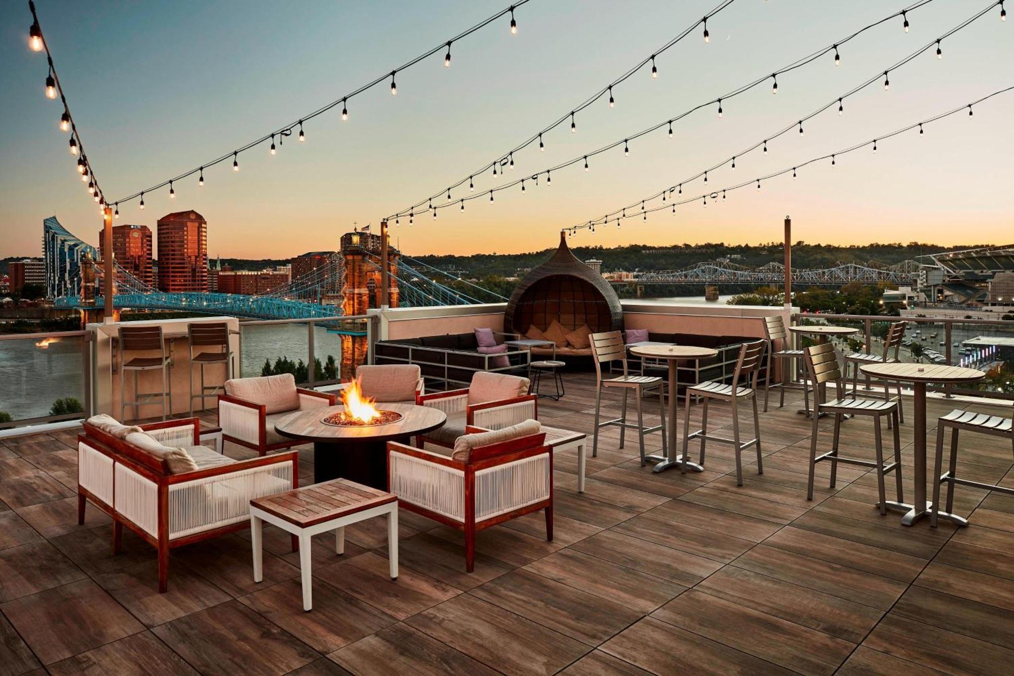 Ac Hotel By Marriott Cincinnati At The Banks מראה חיצוני תמונה